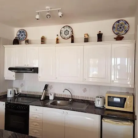 Apartamento Tabaybas E31, Two Bed Puerto del Carmen (Lanzarote)